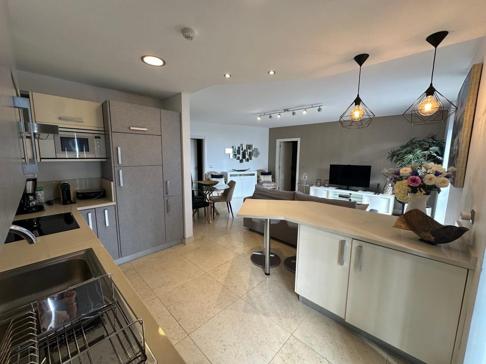 Kitchen or kitchenette, Living room, Dining area
