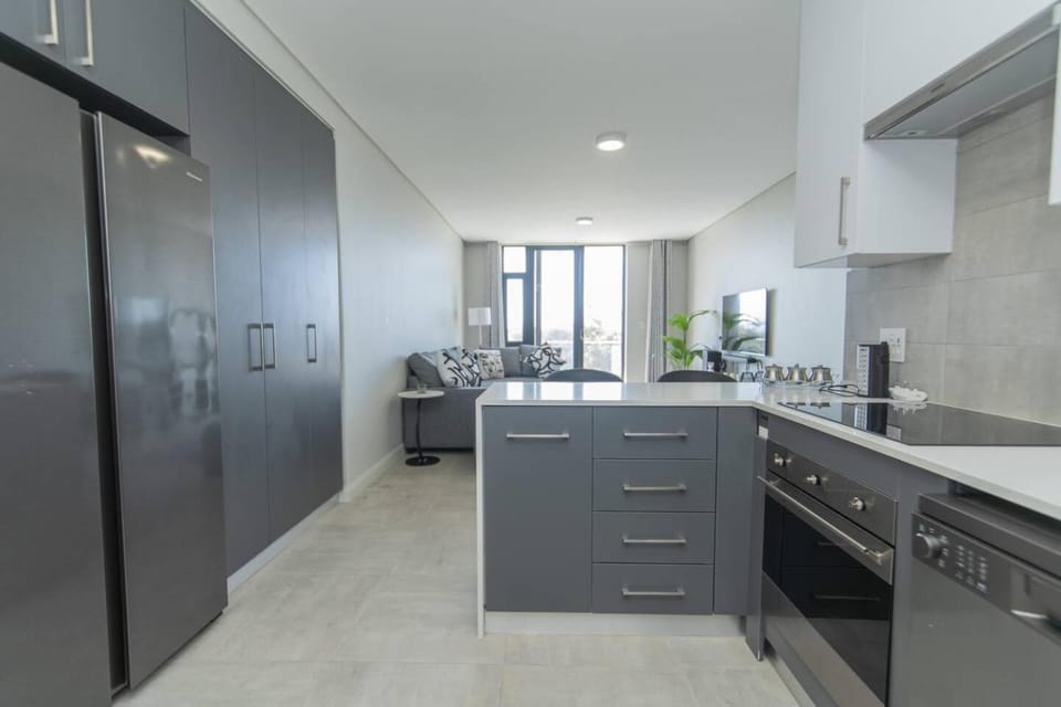 Kitchen or kitchenette, oven