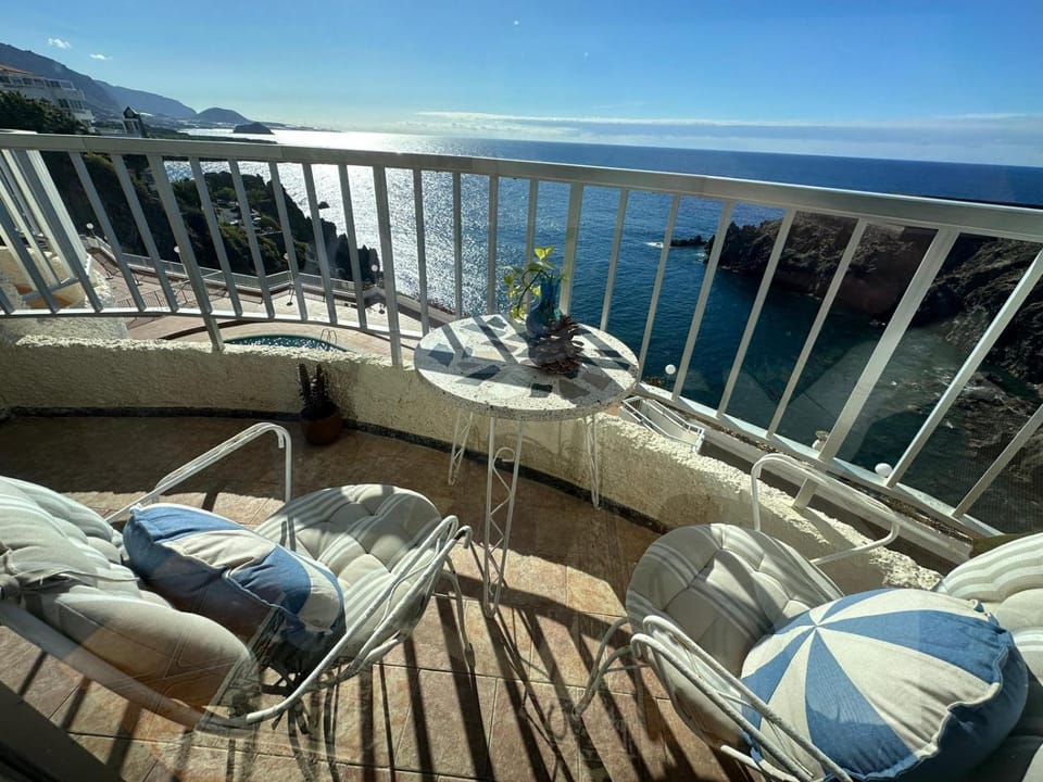 Patio, Day, Natural landscape, View (from property/room), Balcony/Terrace, Living room, Seating area, Dining area, Mountain view, Sea view