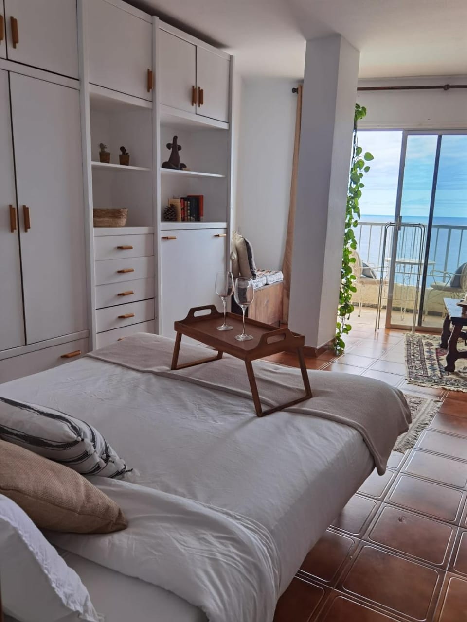 Bed, Natural landscape, Photo of the whole room, Bedroom, Sea view, Alcoholic drinks