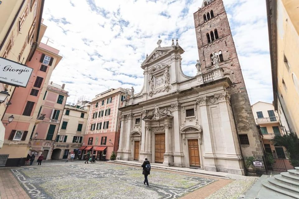 Nearby landmark, Location