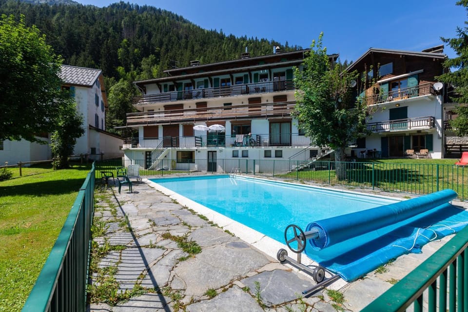Pool view, Swimming pool