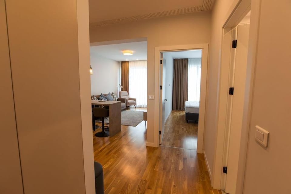 Bed, Living room, Photo of the whole room, Seating area, Dining area, Bedroom, wardrobe