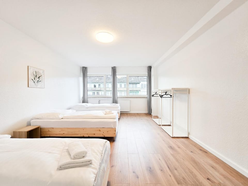 Bed, Photo of the whole room, Bedroom, heating, towels, wardrobe