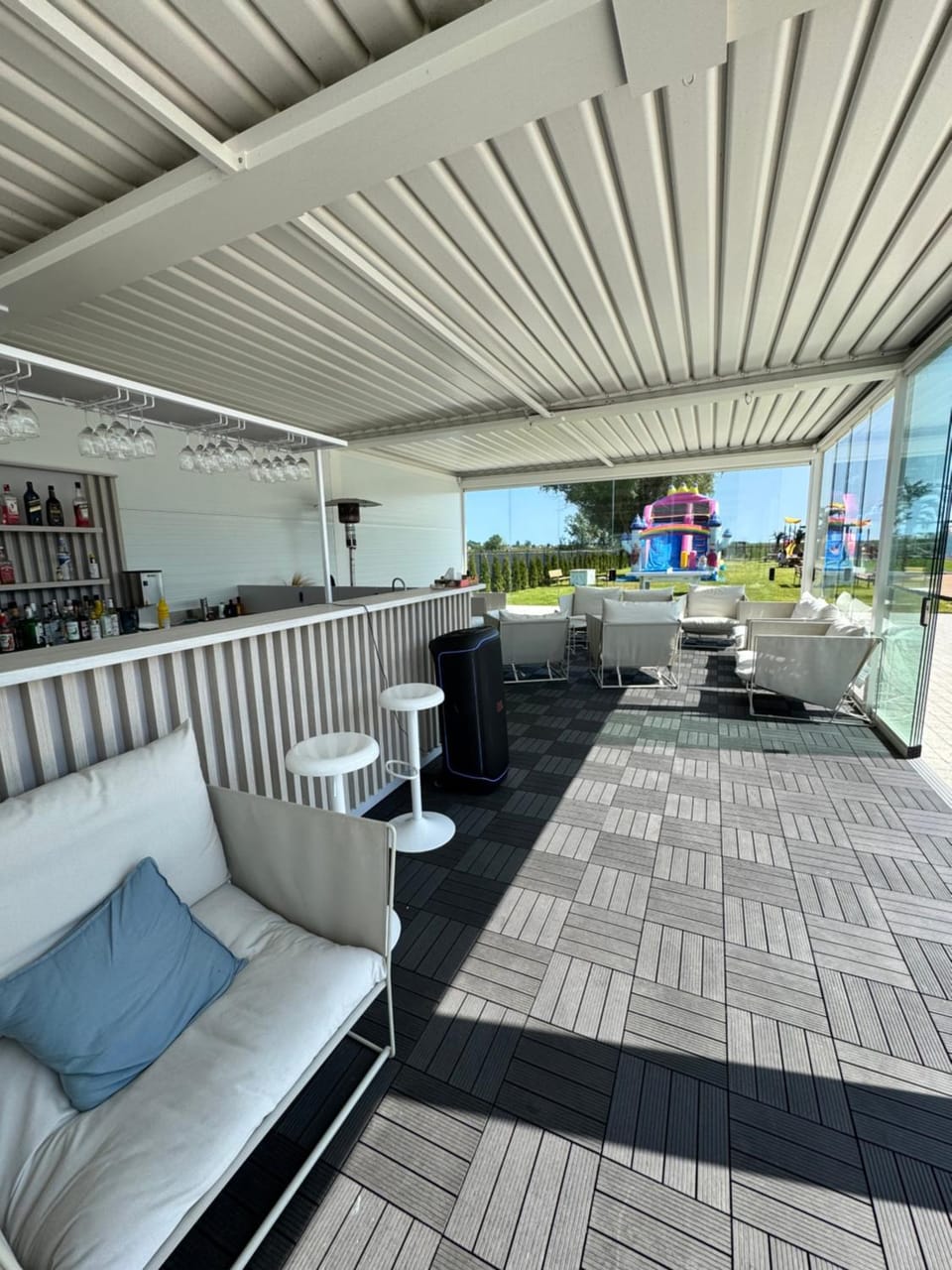 Seating area