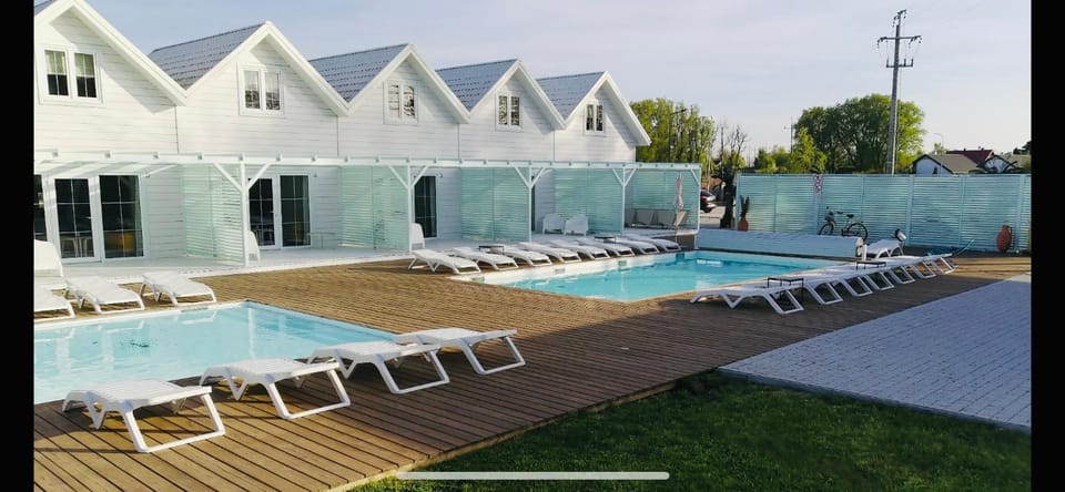 Balcony/Terrace, Swimming pool