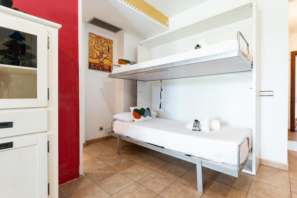 Living room, bunk bed