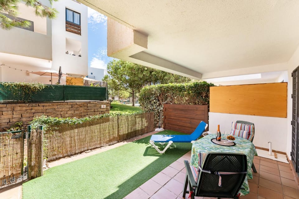 Patio, Balcony/Terrace, sunbed