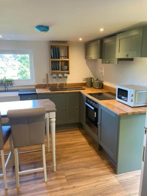 Wood Lodge Apartment in South Norfolk District