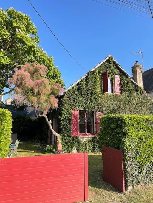 Charmante maison à 3 minutes à pied d'une plage magnifique House in Brittany