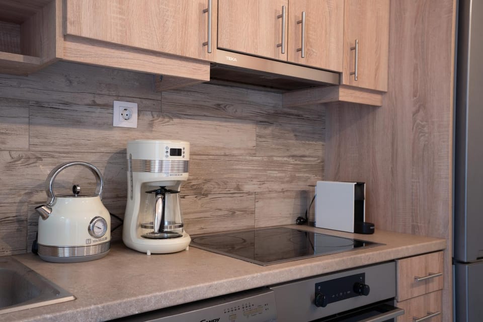 Coffee/tea facilities, Kitchen or kitchenette