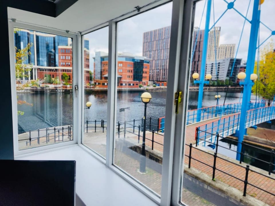 Great 2Bed Apt in Salford Quays With Water View Apartment in Salford
