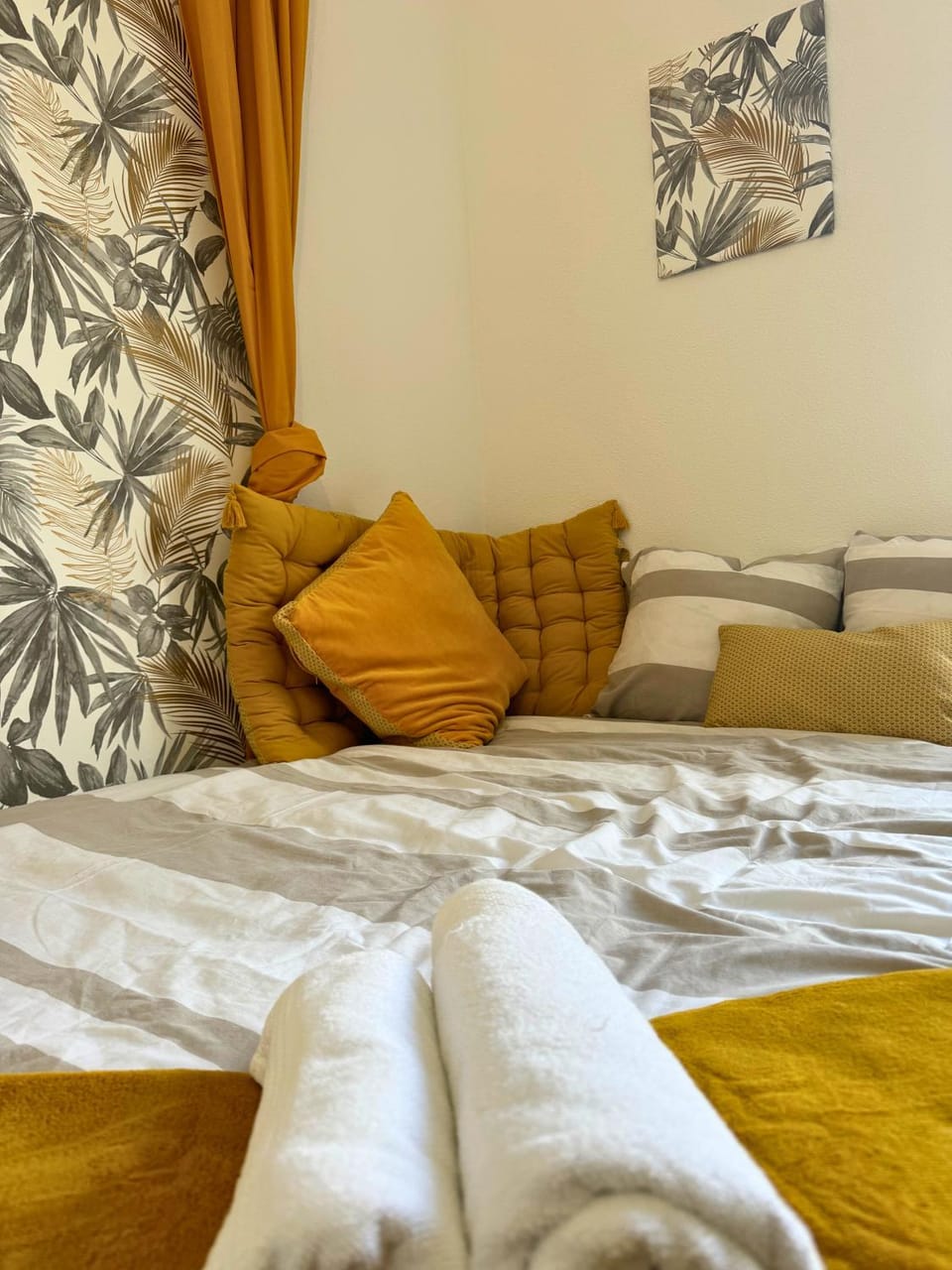 Bed, Decorative detail