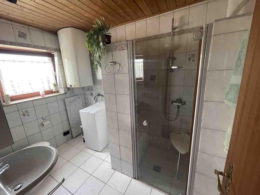DUG101 - Große Monteurwohnung Apartment in Bavaria