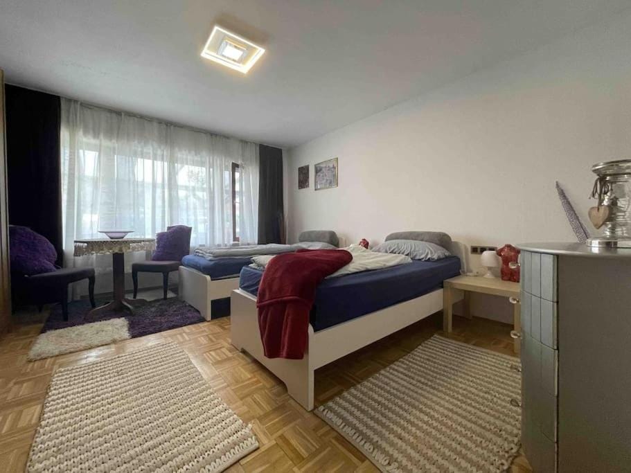 DUG101 - Große Monteurwohnung Apartment in Bavaria