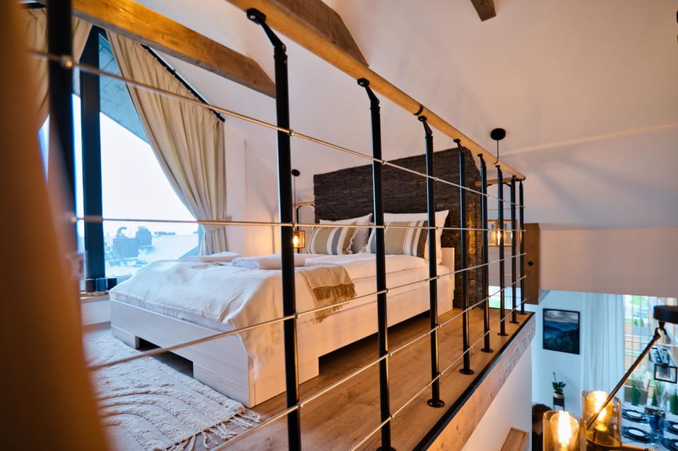 Bed, Photo of the whole room, Bedroom, bunk bed