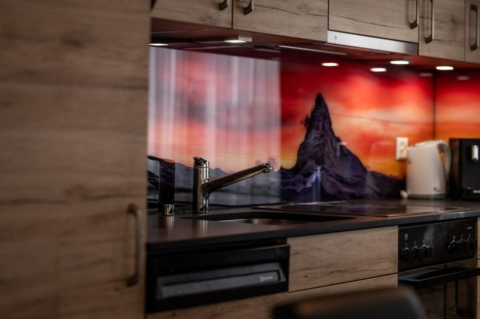 Kitchen or kitchenette, kitchen, kitchen