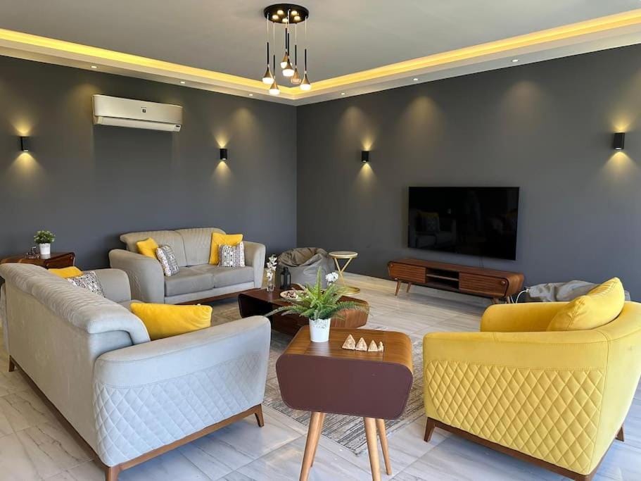 New Cairo Homehaven Waterway 3BR apartment Apartment in New Cairo City