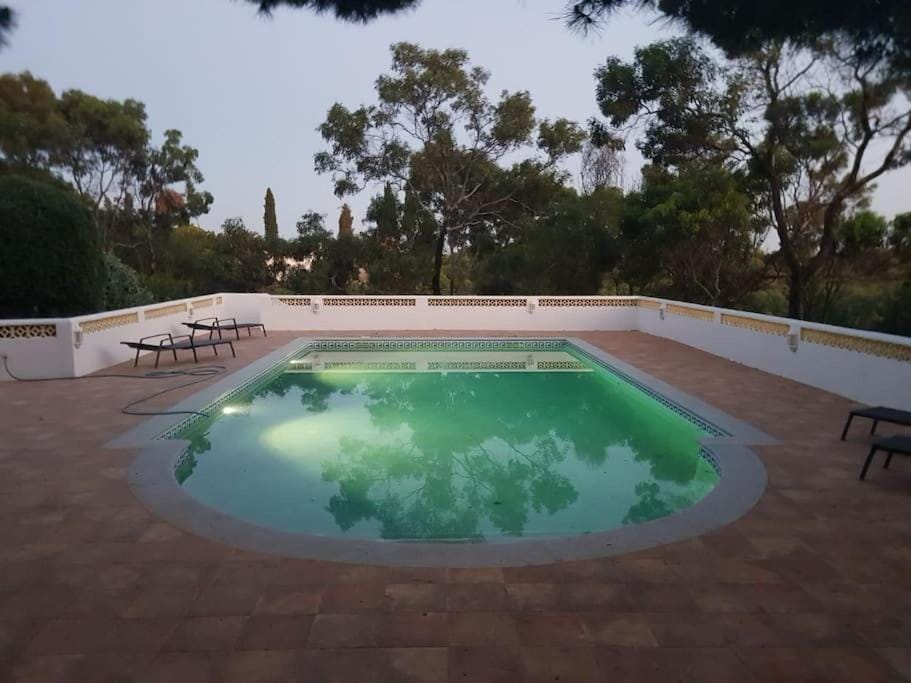 Casa Lorenzo sleeps 10, with private Tennis Court & Swimming Pool and 5 beds Villa in Portimao