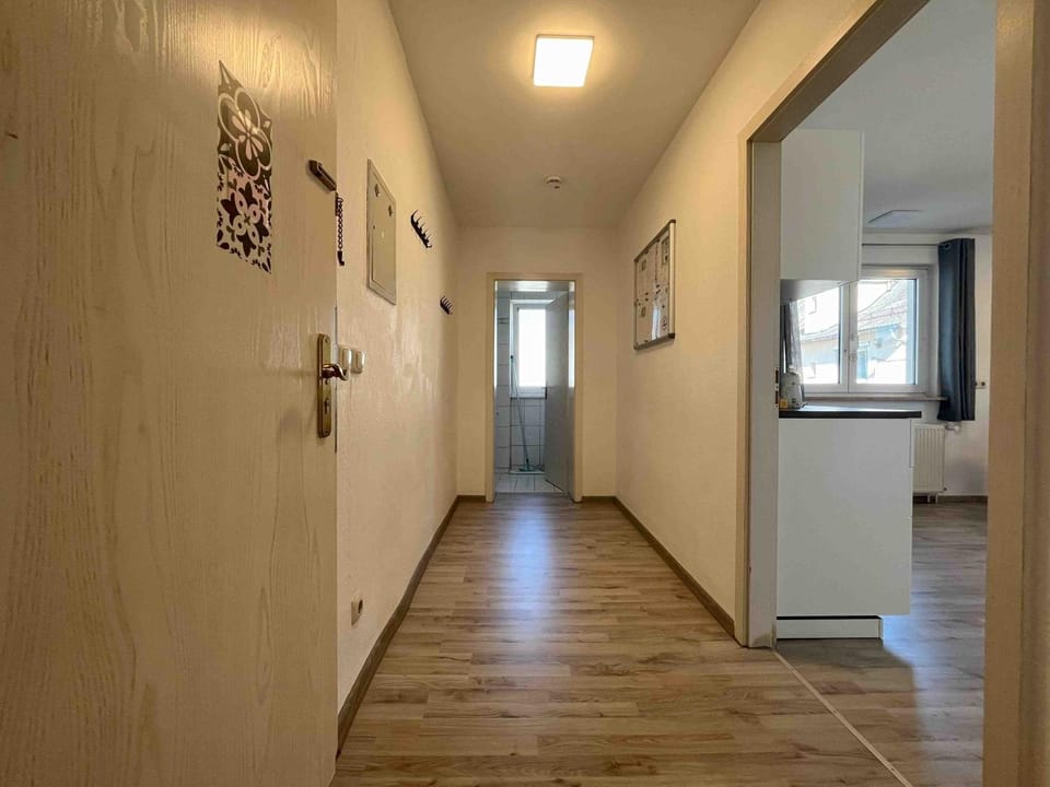 SAD303 - Geräumige Monteurwohnung mit Balkon Apartment in Bavaria