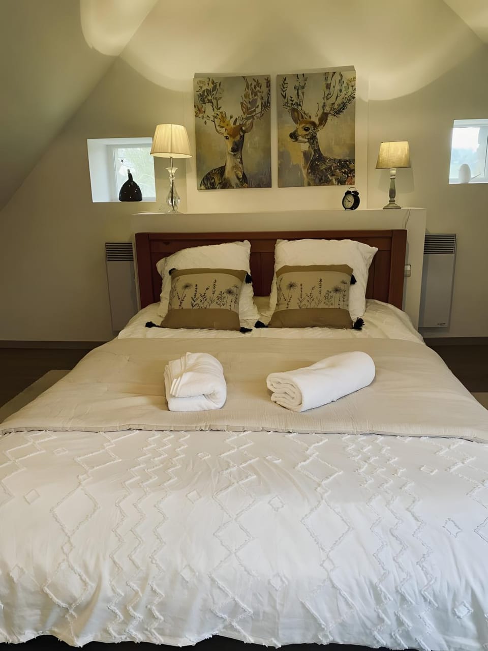 Living room, Bedroom