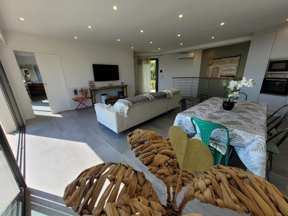 Property building, Living room