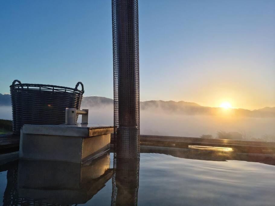 Hot Tub, Mountain view, Sunrise