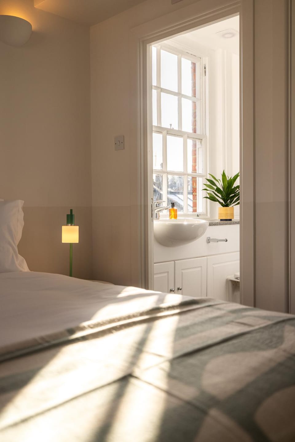 Bed, Bathroom
