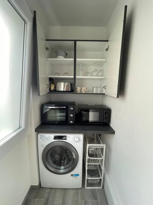oven, washing machine