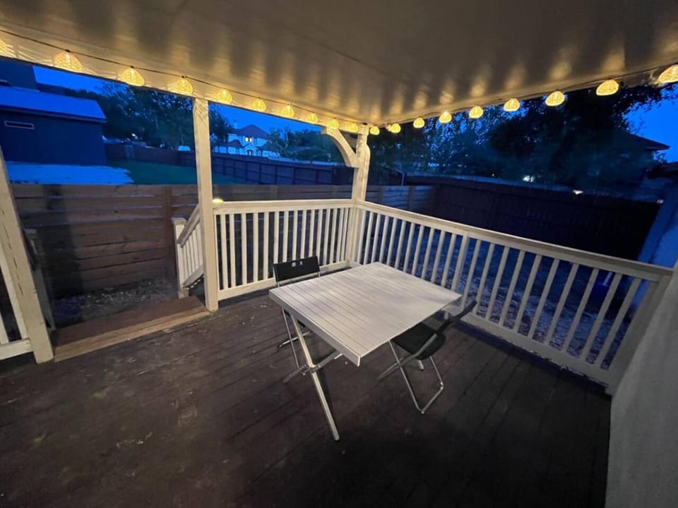 View (from property/room), Balcony/Terrace