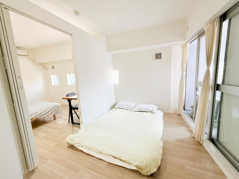 Shinjuku Kabuki Youth Hostel#New Sunshine Room#50 second walk from Higashi Shinjuku subway#Automatic locking door12BK2 Hostel in Shinjuku