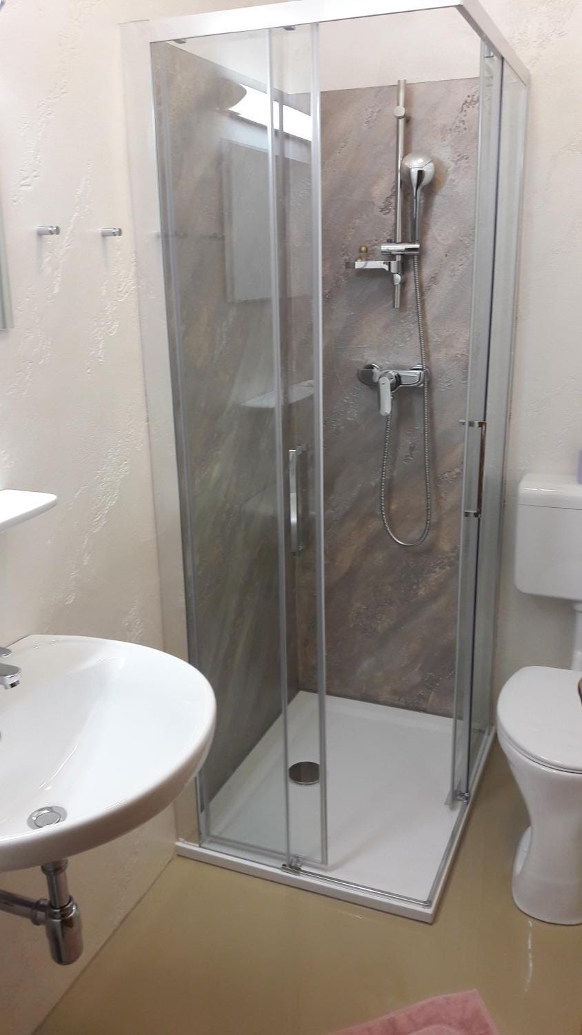 Bathroom, Other, Decorative detail