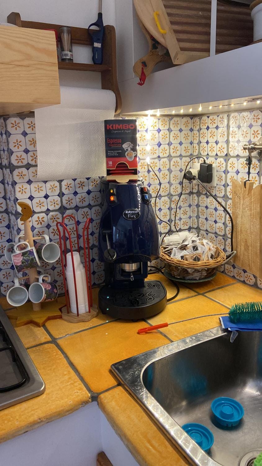 Coffee/tea facilities, Kitchen or kitchenette