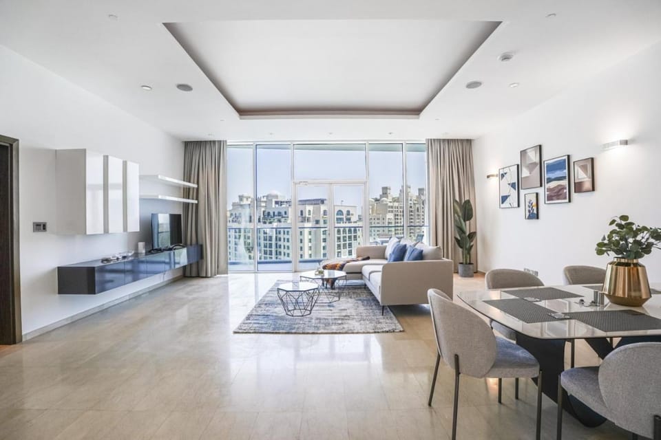 Oceana Baltic Palm West Beach Views 3 bd Sleeps 7 Apartment in Dubai