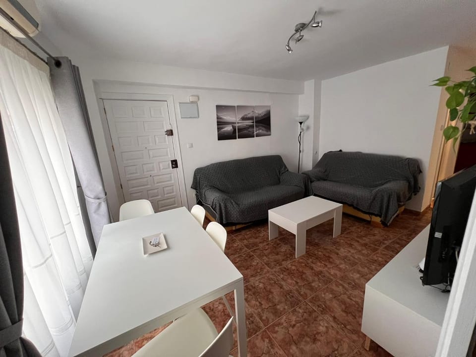 Communal lounge/ TV room, Living room, Lounge or bar