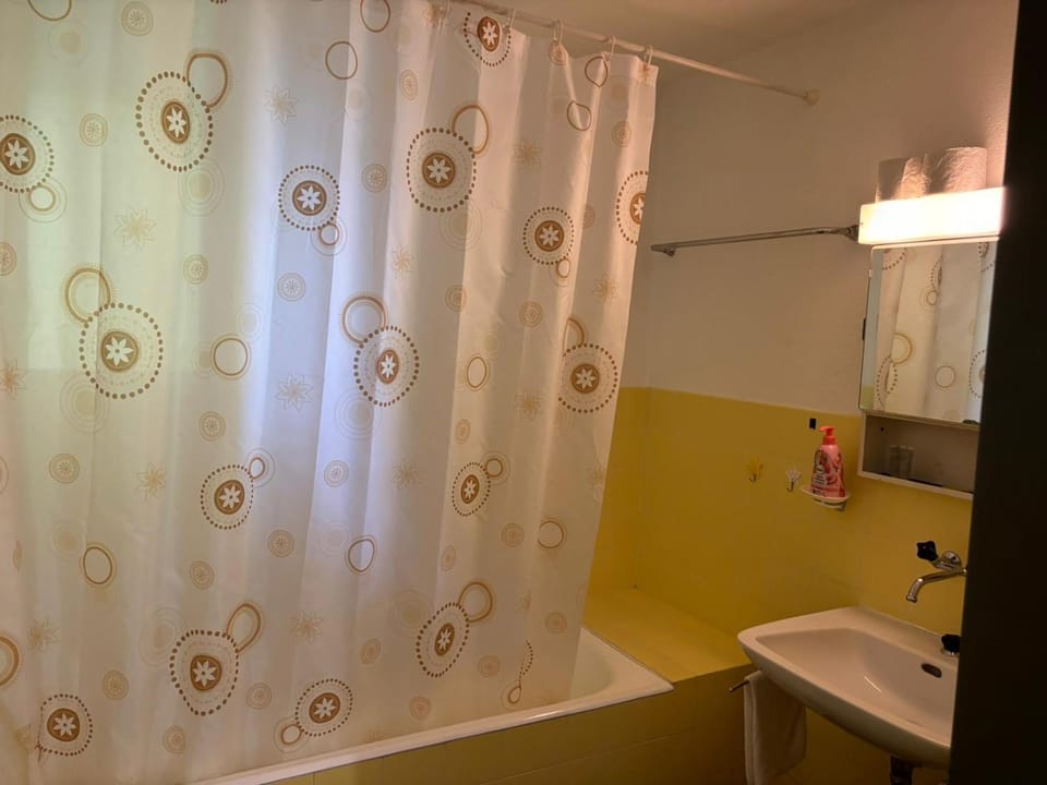 Shower, Bathroom, Bath