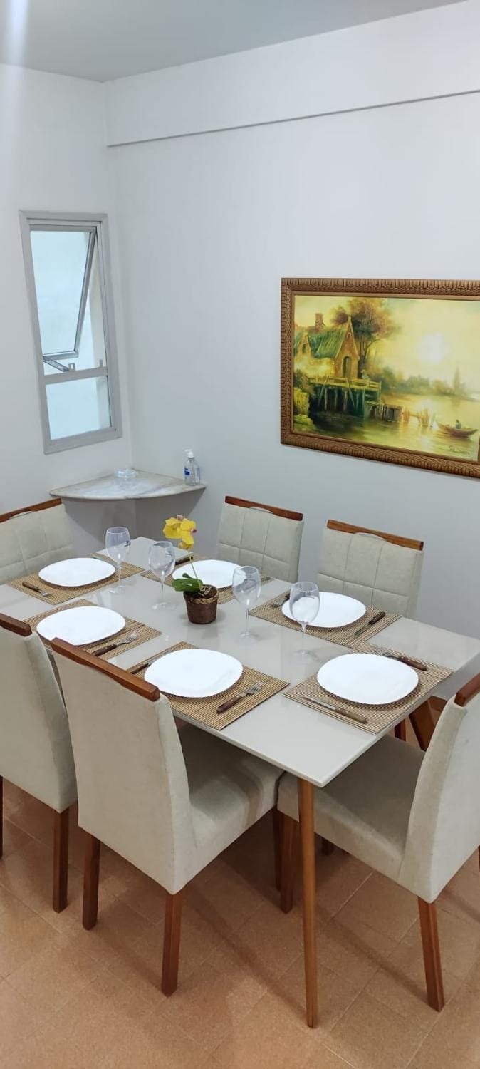 Apartamento Amplo na Praia do Morro, 3 Quartos e 3 Banheiros Apartment in Guarapari