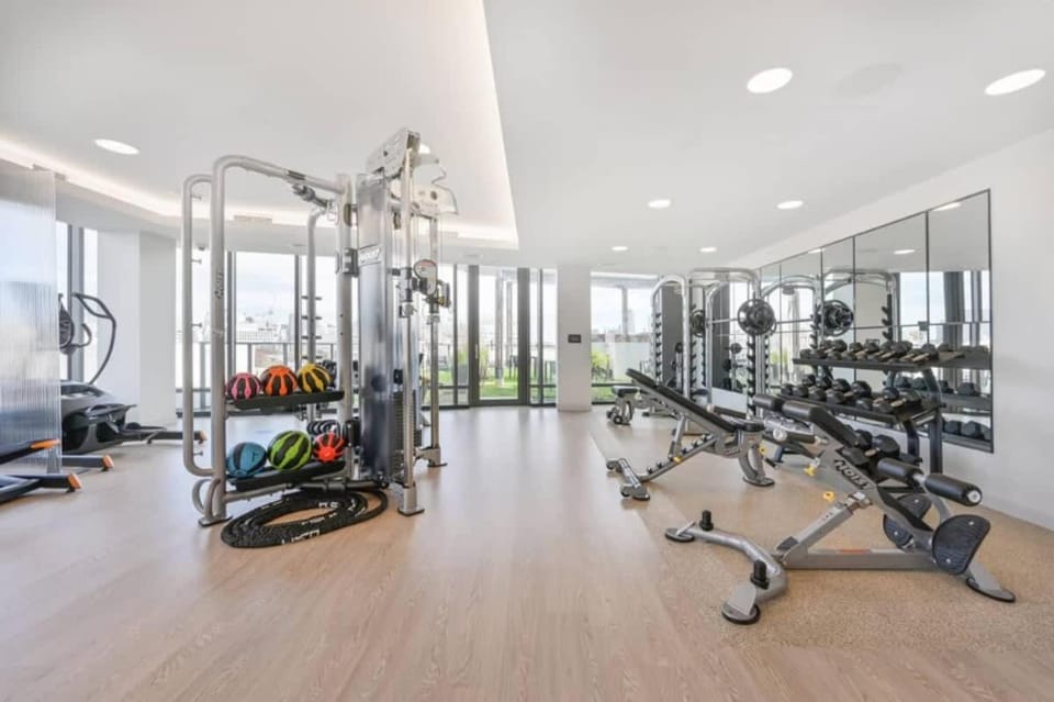 Upscale 1BR MIT Harvard WiFi Gym W D Parking Apartment in Cambridgeport