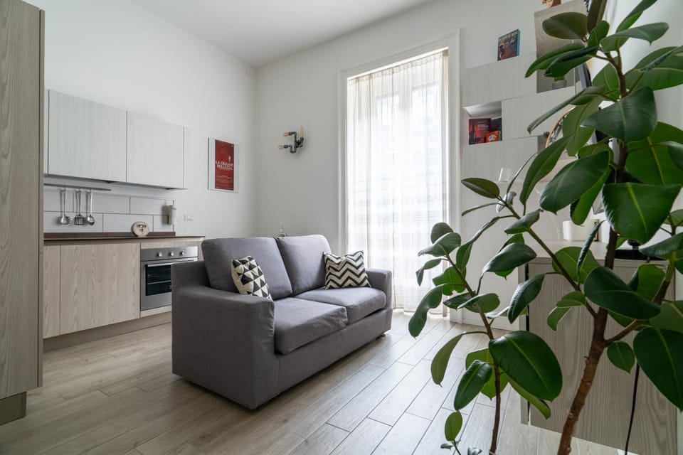 Kitchen or kitchenette, Living room, Seating area