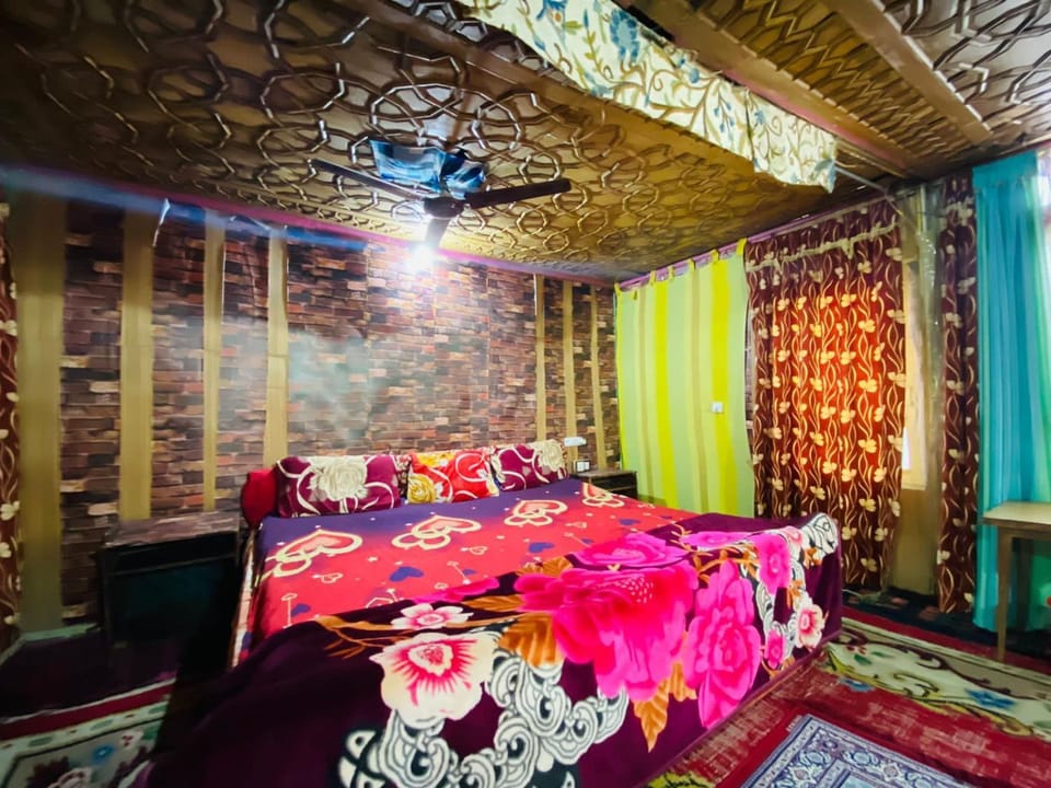 Island hotel and homestay Vacation rental in India