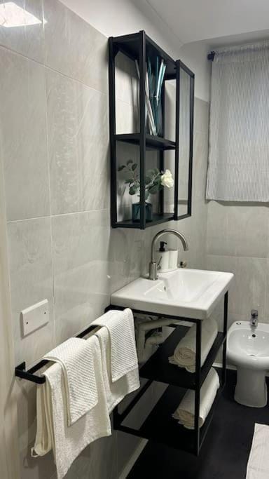 Caroline Home Apartment in Rome