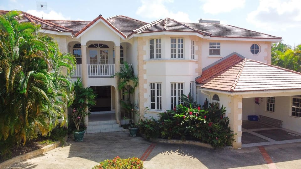 Marzalea - by ZenBreak Villa in Saint James