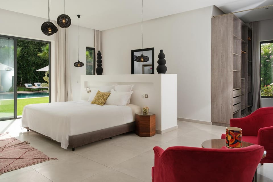 Bed, Bedroom