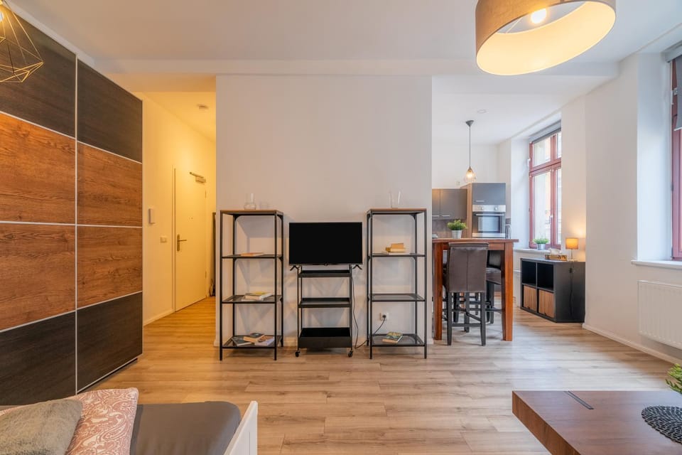 TV and multimedia, Kitchen or kitchenette