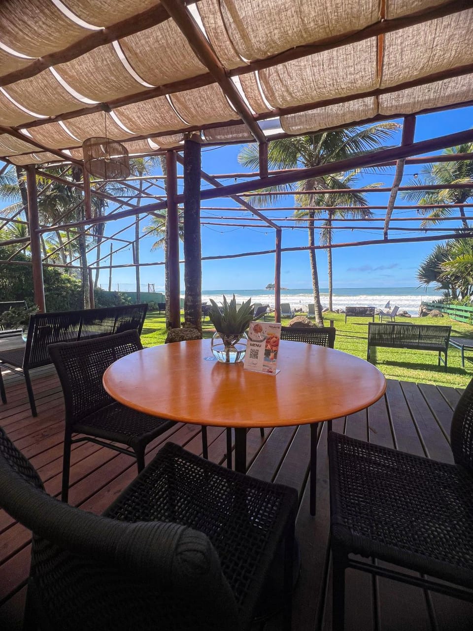Day, Natural landscape, View (from property/room), Seating area, Dining area, Sea view