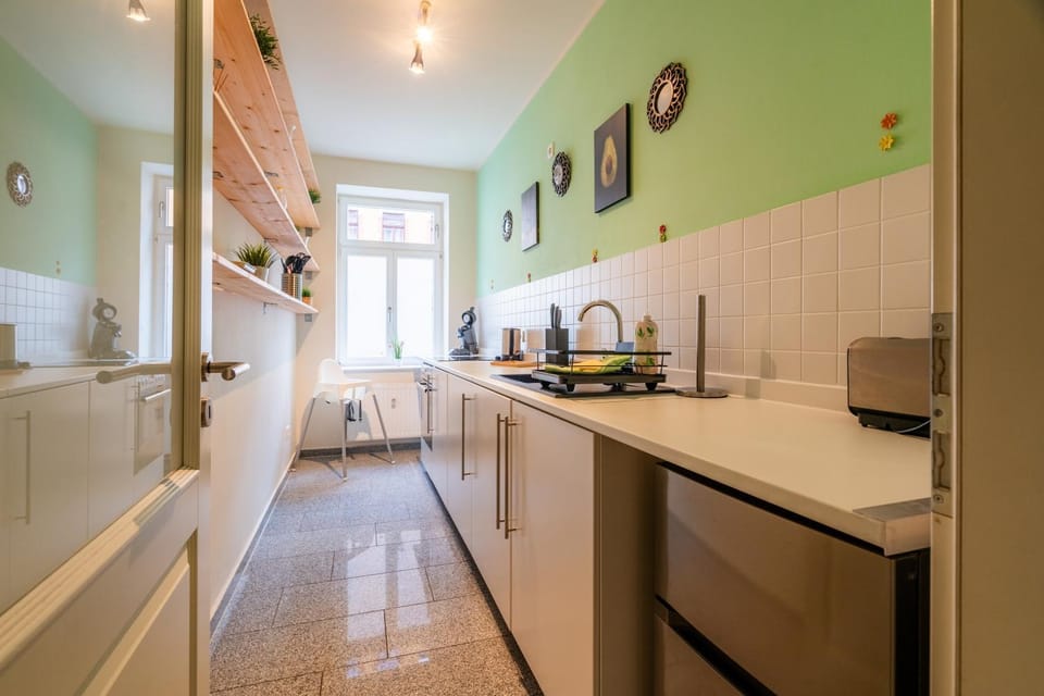 Kitchen or kitchenette, oven, stove