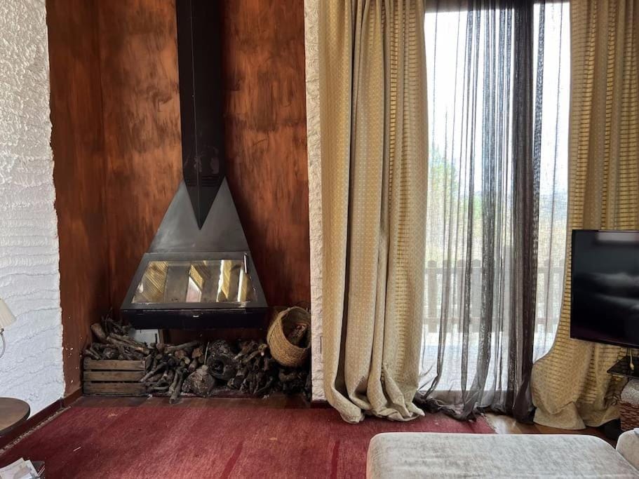 TV and multimedia, Living room, fireplace