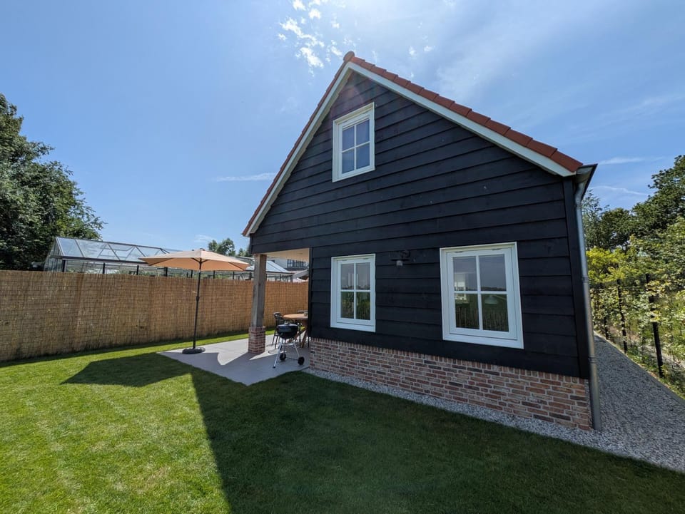 Property building, Garden, Garden view