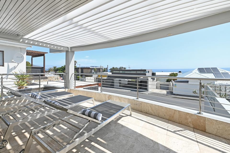 Patio, Day, Natural landscape, View (from property/room), Balcony/Terrace, Sea view