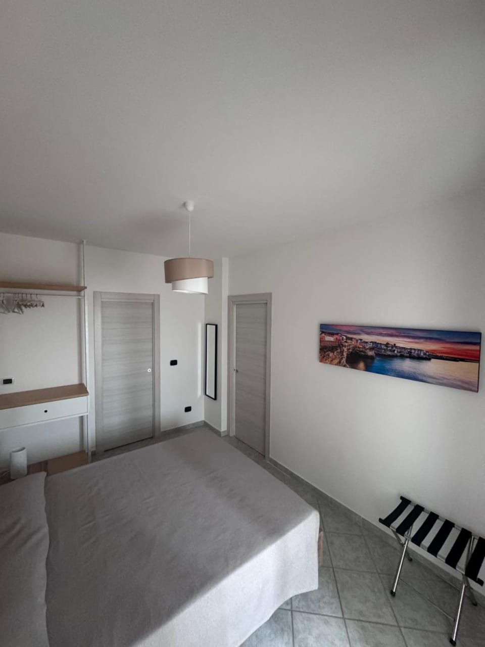 Bed, Photo of the whole room, Bedroom, wardrobe
